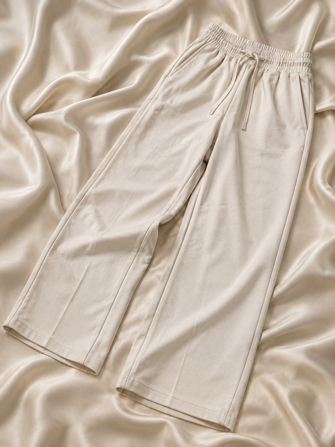 H&M Wide-Leg Hose in Creme mit Kordelzug – Gr. M