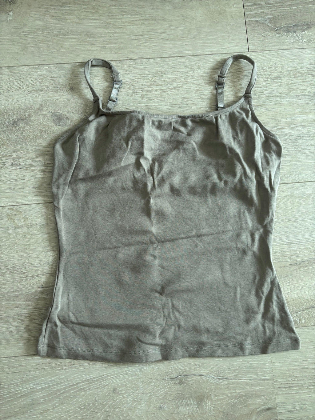 Creamy Fabrics Spaghettiträger-Top in Taupe / Greige – Gr. S