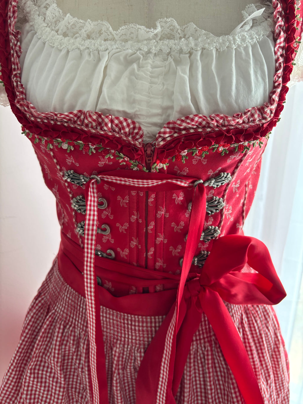 Krüger Madl Dirndl Rot Weiß Gr. 34 inkl. Schürze & Dirndlbluse