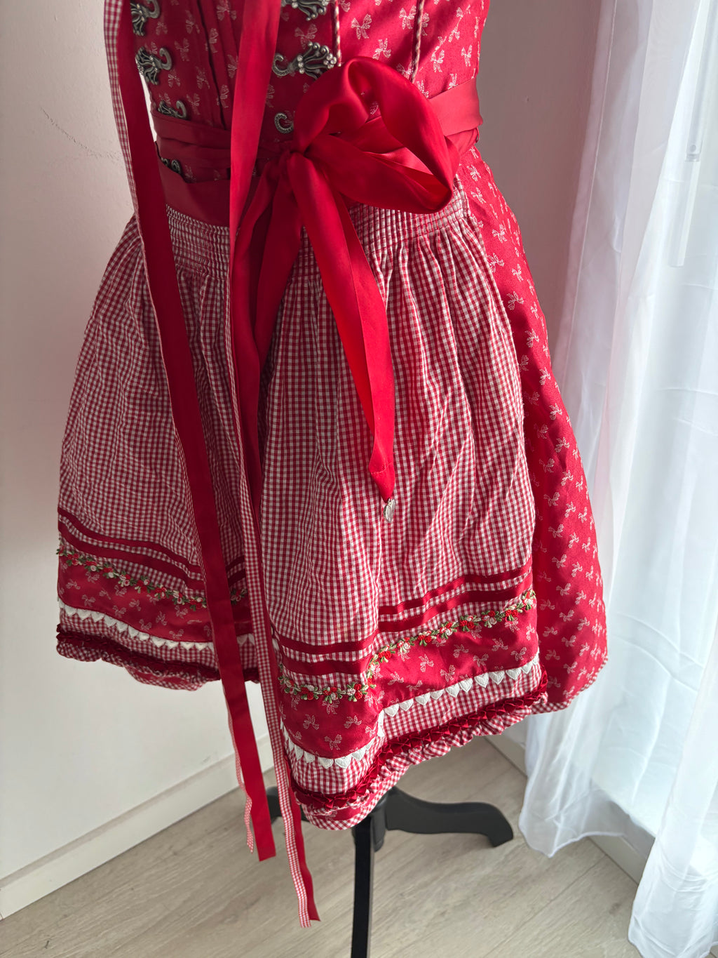 Krüger Madl Dirndl Rot Weiß Gr. 34 inkl. Schürze & Dirndlbluse