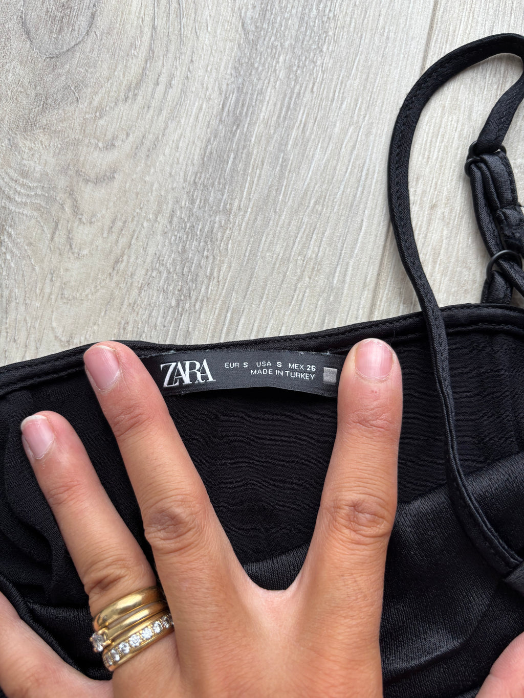 Zara Satin Crop Top Schwarz Spaghettiträger Damen Gr. S