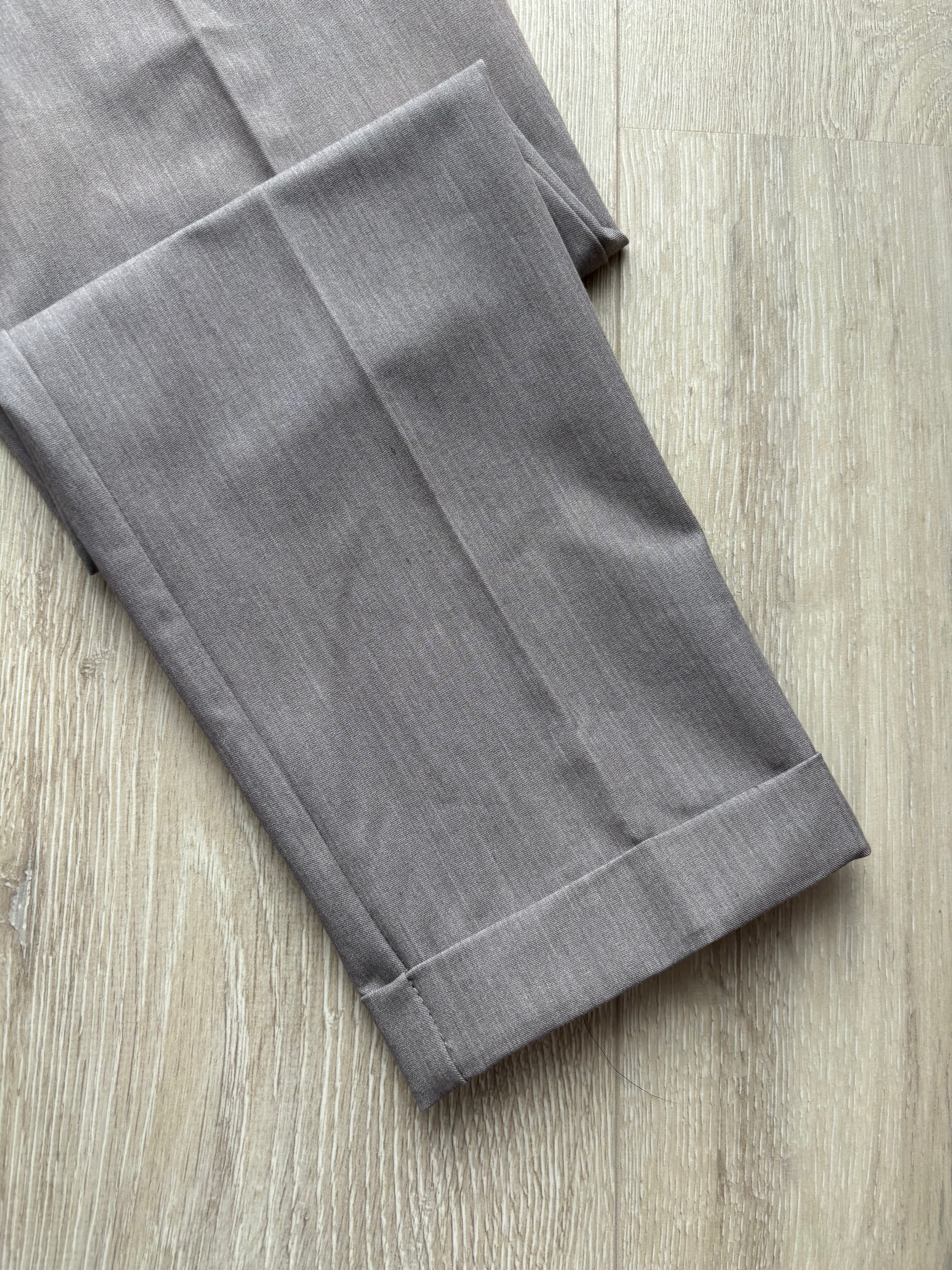 ASOS Damen Stoffhose Businesshose Grau Slim Fit Gr. 36 (UK 8)