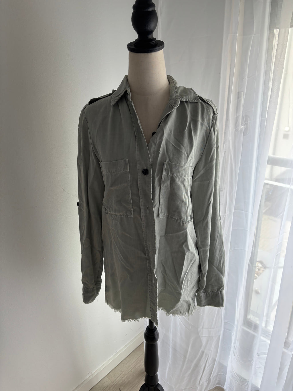 ZARA Woman Premium Denim Collection Damen Hemdbluse Hellgrün Gr. S
