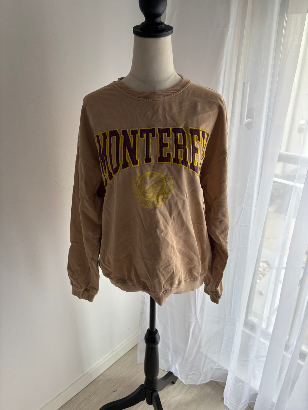 Vintage College Sweatshirt Beige "MONTEREY" Damen Oversize Pullover Gr. S-M