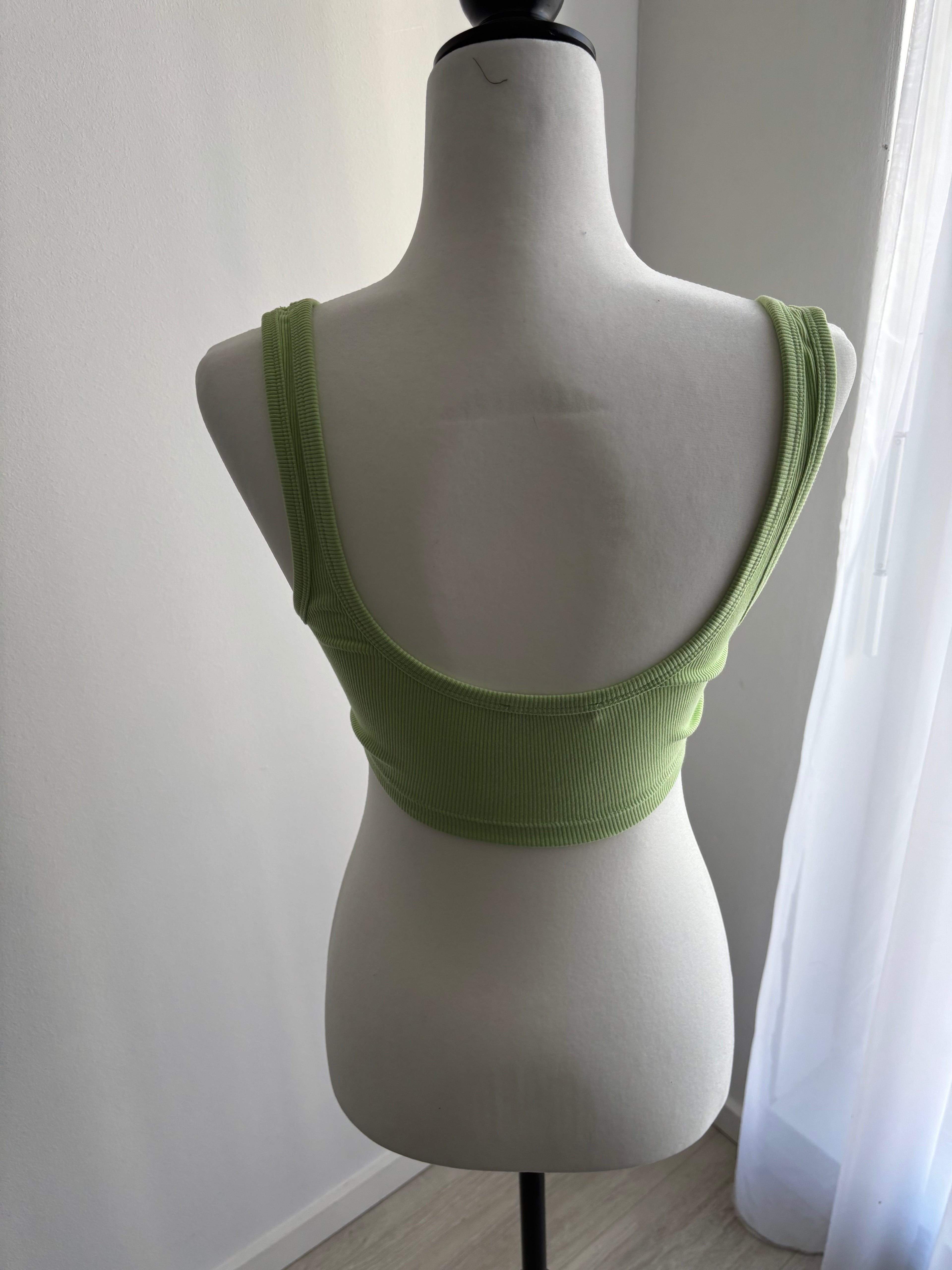 ZARA Crop Top Hellgrün Damen Gr. S | Rippstoff | Basic Sommertop