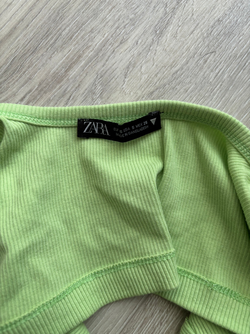 ZARA Crop Top Hellgrün Damen Gr. S | Rippstoff | Basic Sommertop