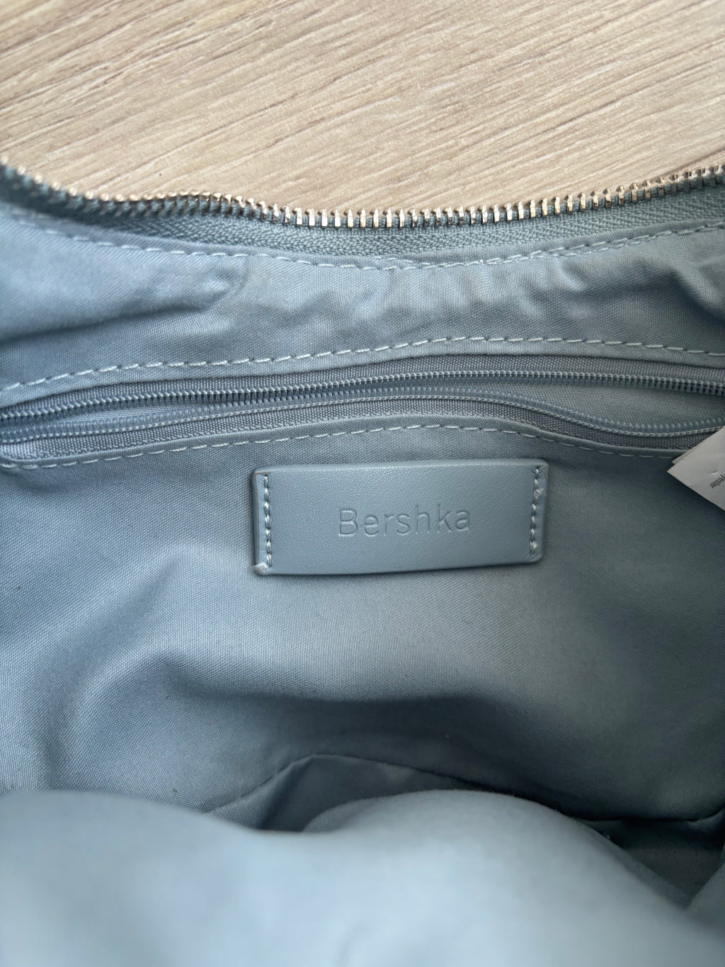 Bershka Schultertasche Hellblau | Denim-Look | Y2K | Fransen