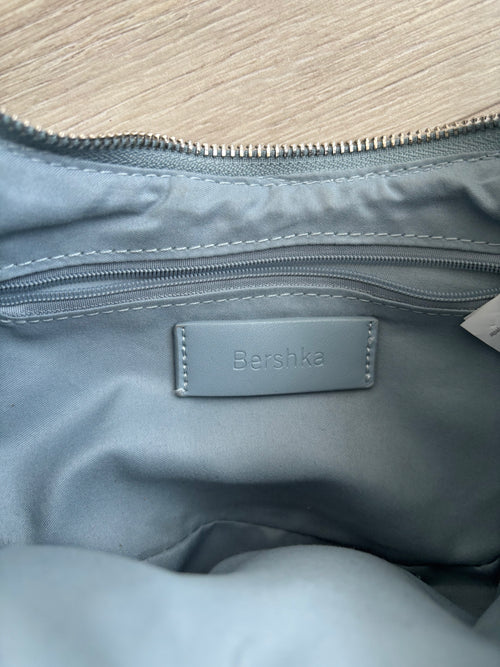 Bershka Schultertasche Hellblau | Denim-Look | Y2K | Fransen
