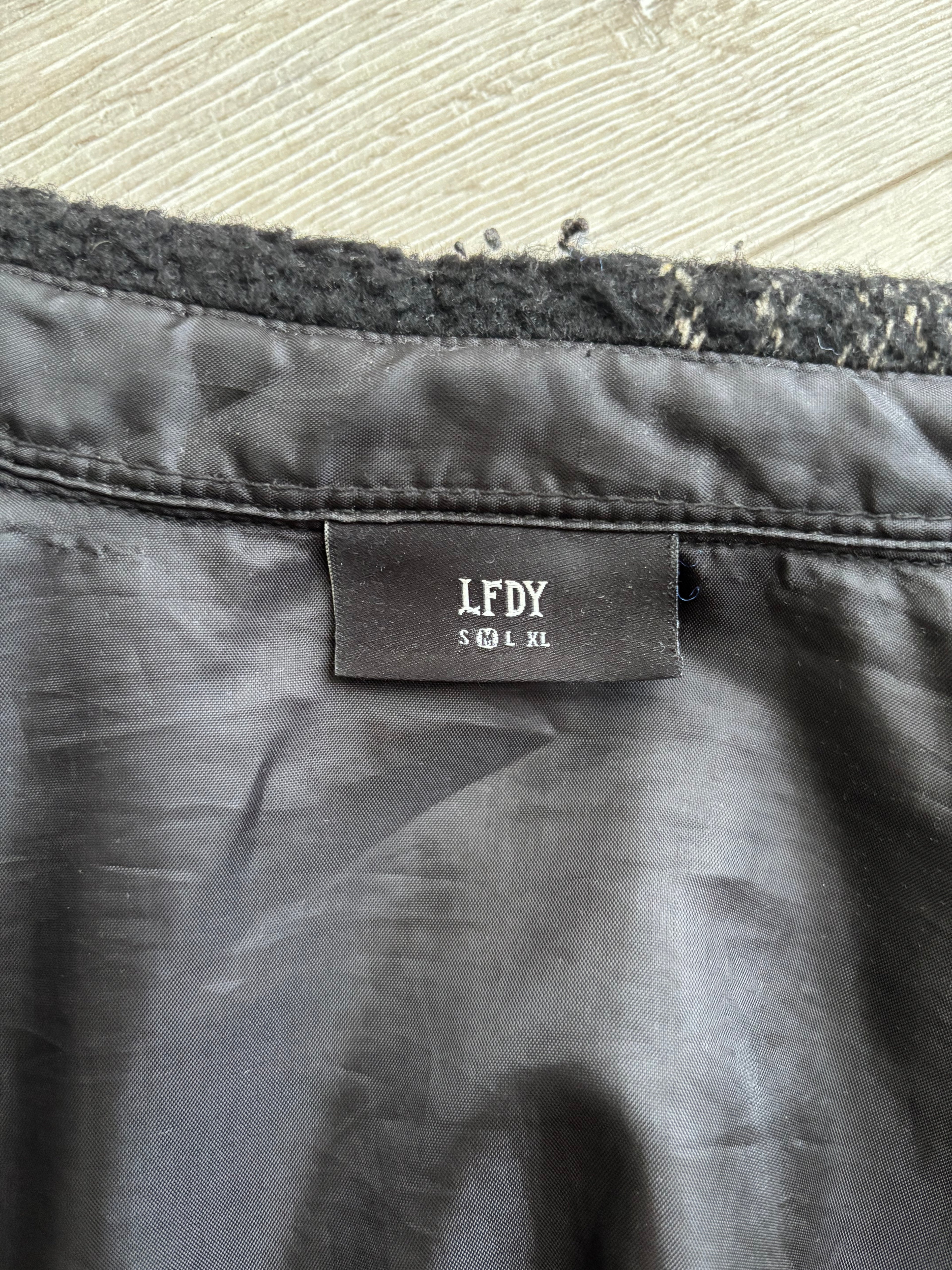LFDY Overshirt Jacke kariert Schwarz/Creme – Größe S